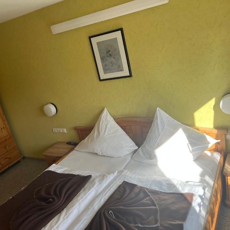 Hotel Eifeltor Mechernich Eksteriør billede